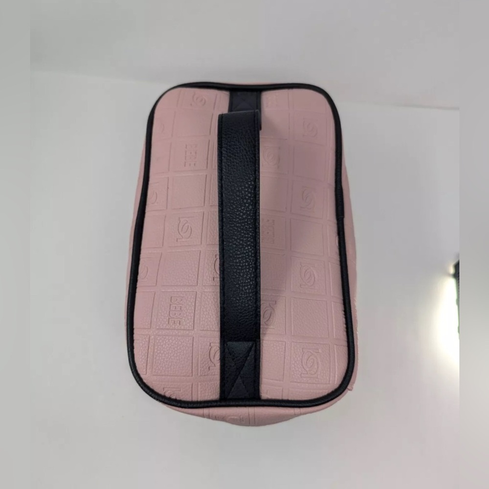 ❌SALE❌Bebe Soft Train Quilted Case Faux Leather Makeup Travel Bag Large Size.NWT - Picture 5 of 12